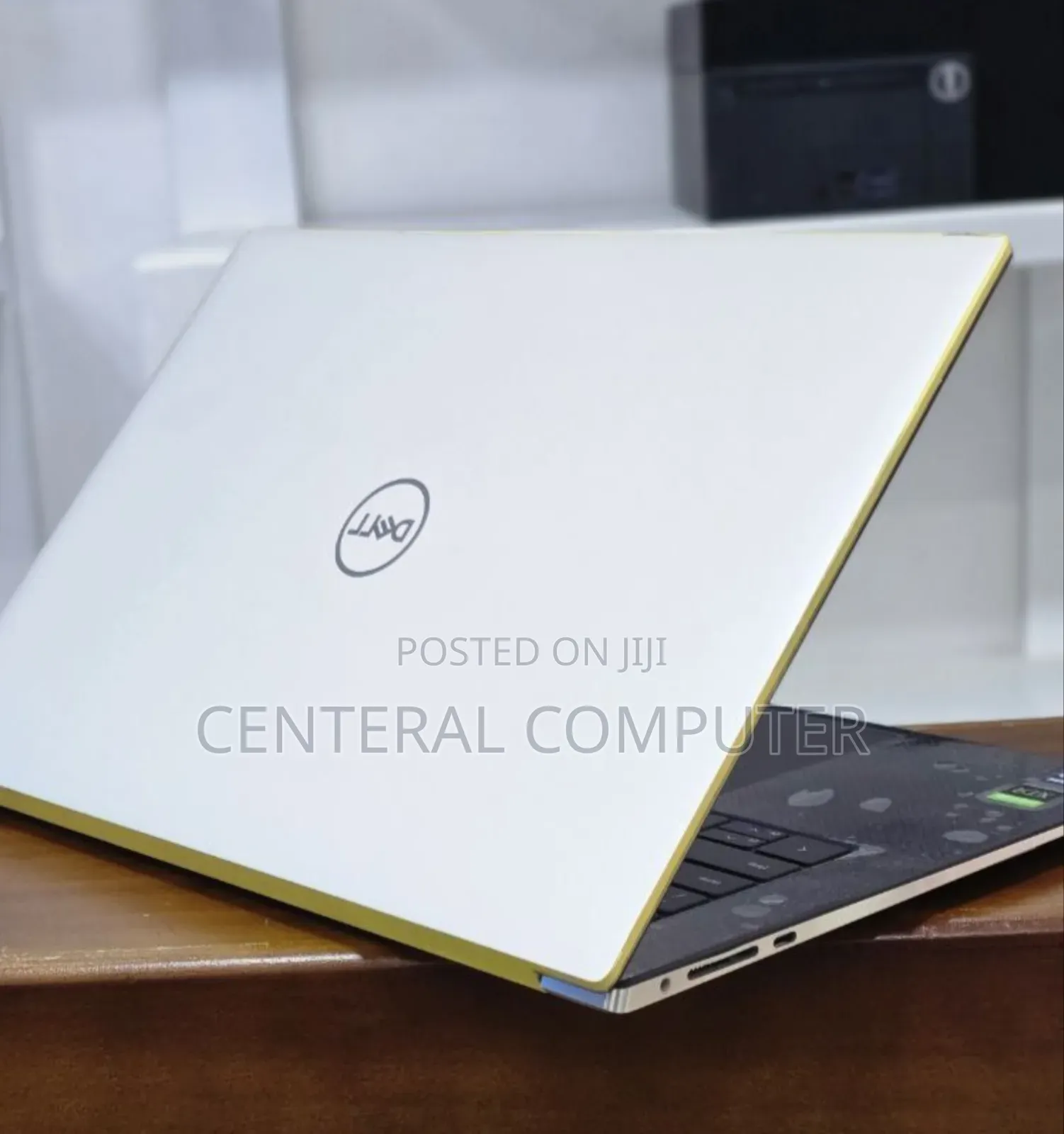 New Laptop Dell XPS 15 32GB Intel Core I9 SSD 2T