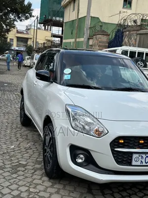 New Suzuki Swift 2022 White