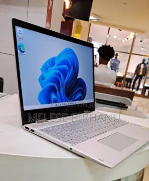 Photo - New Laptop HP Envy X360 20GB Intel Core I5 SSD 512GB