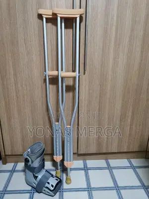 Photo - Adults/Youth Crutches
Lightweight Crutches Made of Stainless