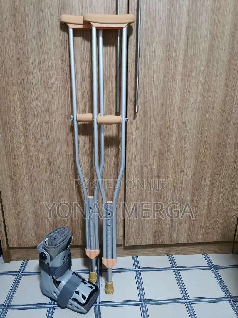 Adults/Youth Crutches
Lightweight Crutches Made of Stainless