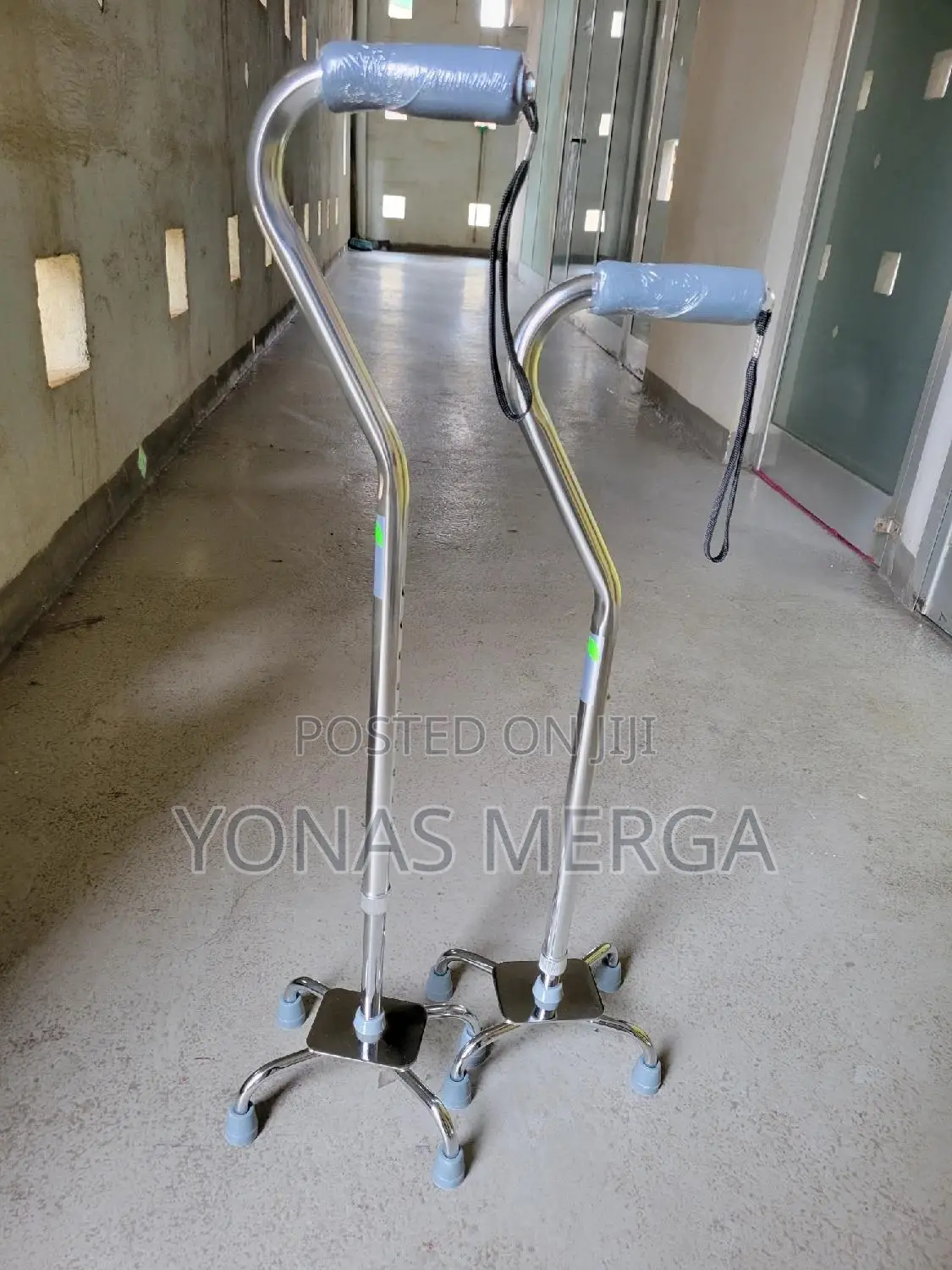 Walking Cane Large Base,300 Lb Capacity, Adjustable Mobility