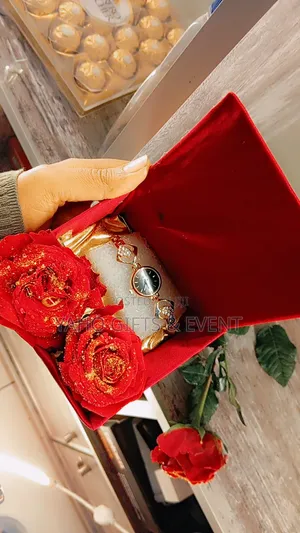 Yaho Birthday Gift Package