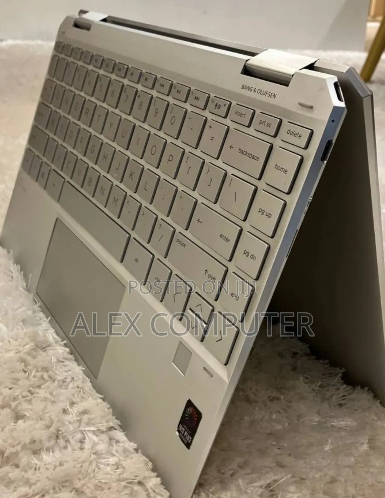 New Laptop HP Envy X360 8GB Intel Core I5 SSD 512GB