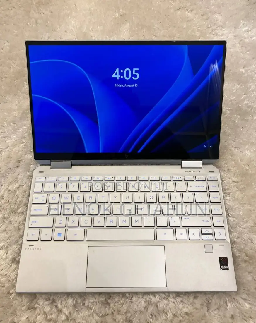New Laptop HP Spectre 8GB Intel Core I5 SSD 512GB