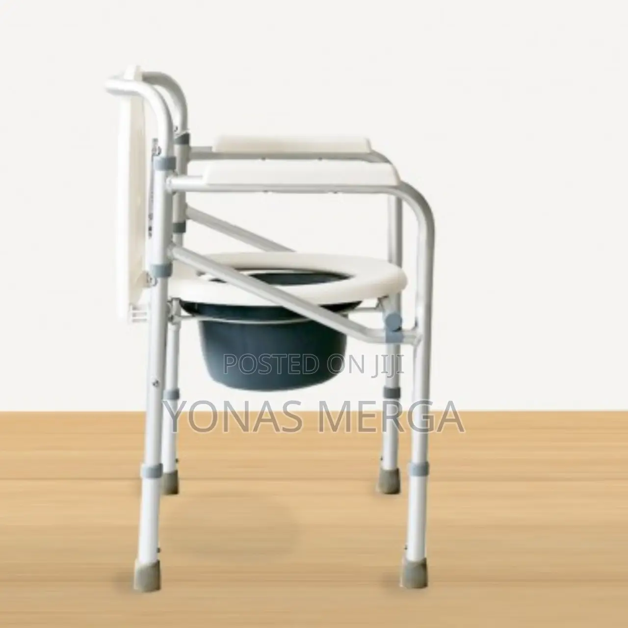 Commode Toilet Chair for Bedroom, Bedside Commodes W/ Bucket