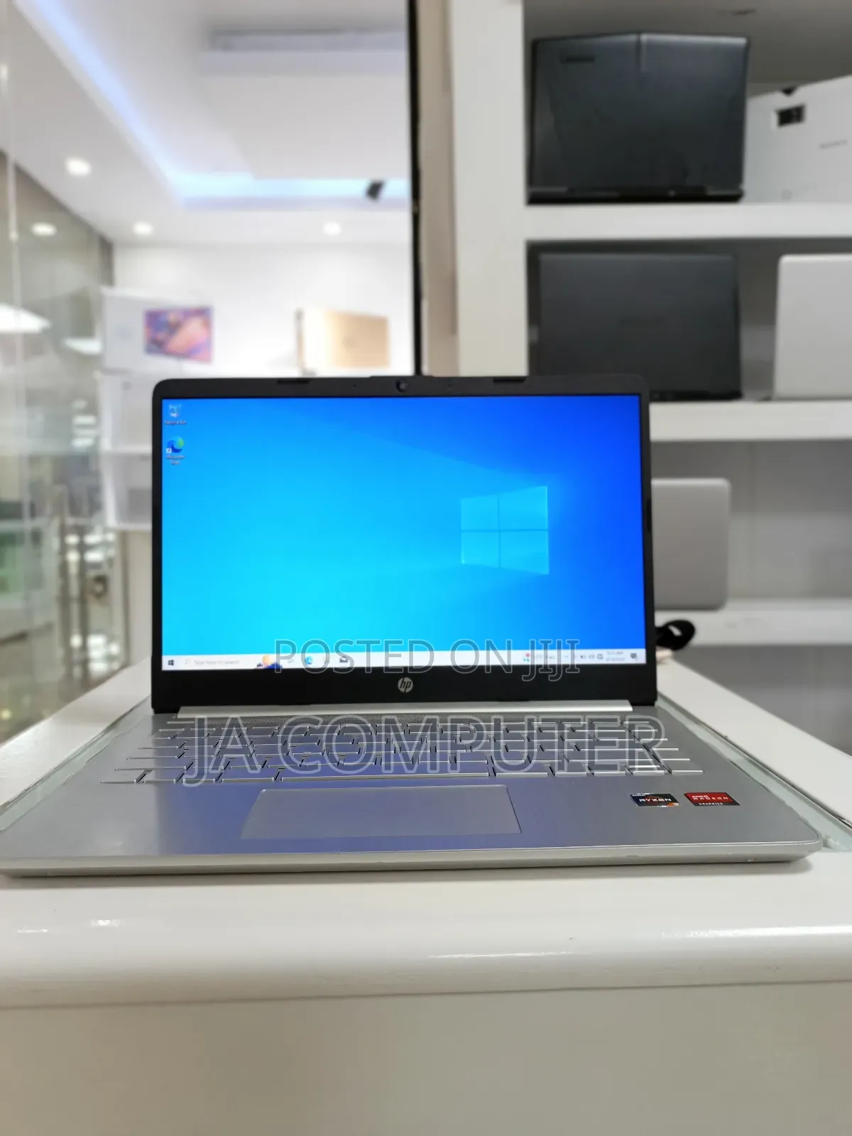 New Laptop HP Stream Notebook 8GB AMD Ryzen 3 SSD 256GB