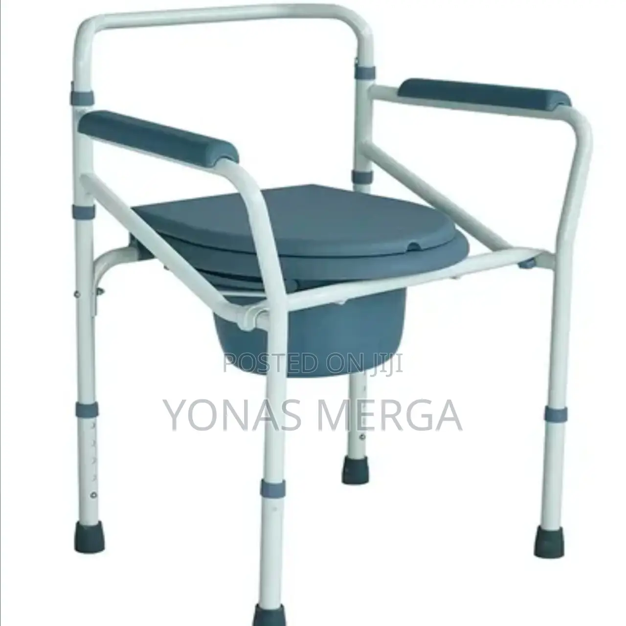 Commode Toilet Chair/Who Require Assistance in the Bathroom