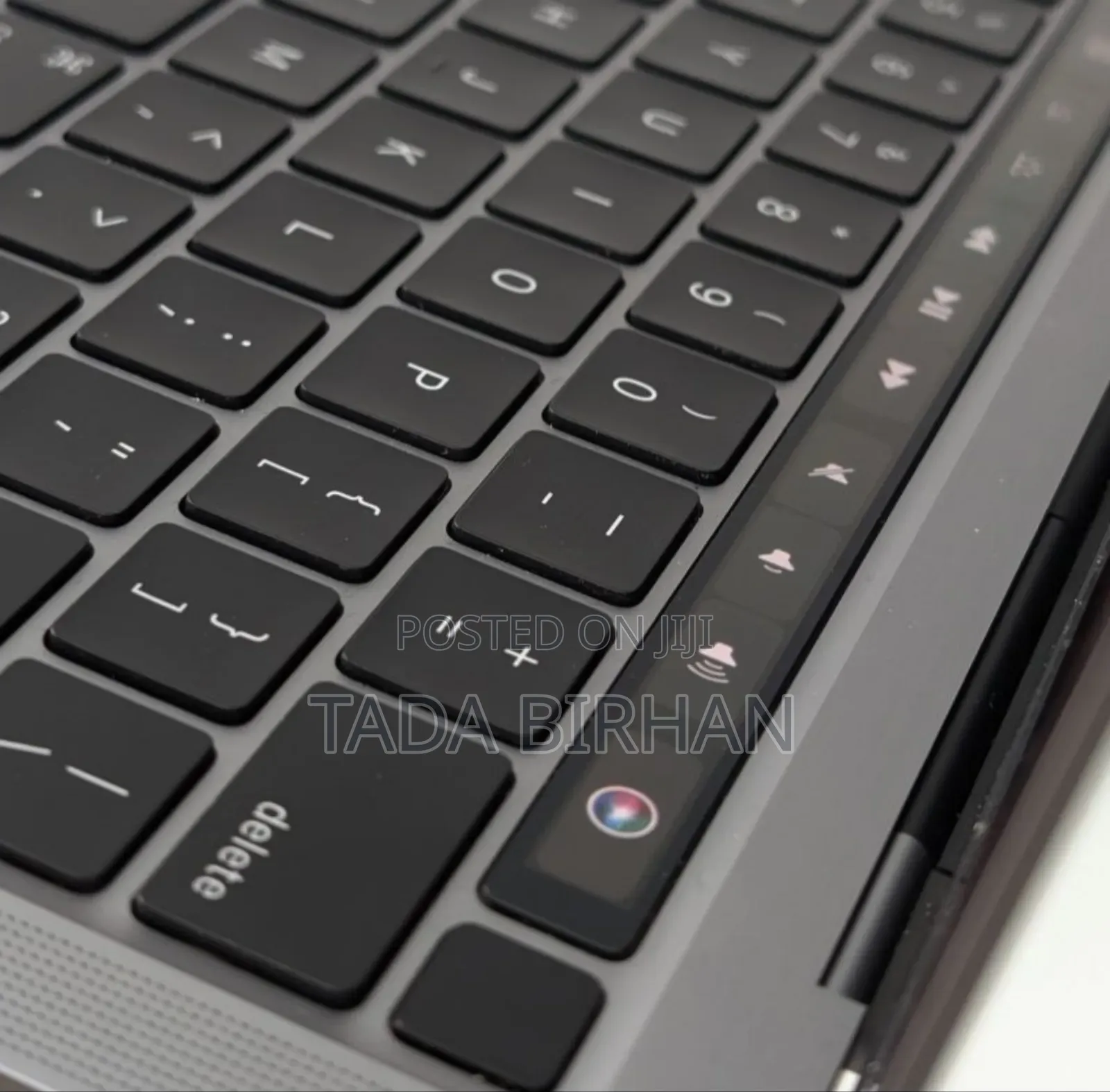 New Laptop Apple MacBook Pro M1 8GB Apple M1 Pro SSD 512GB