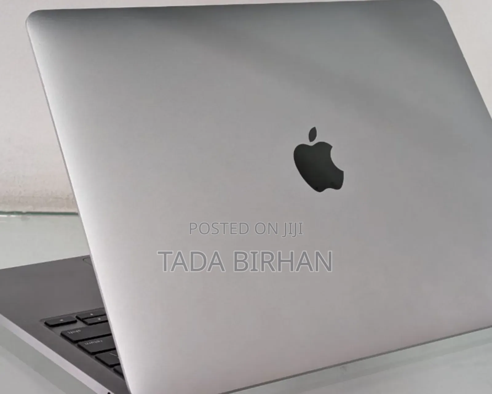 New Laptop Apple MacBook Pro M1 8GB Apple M1 Pro SSD 512GB