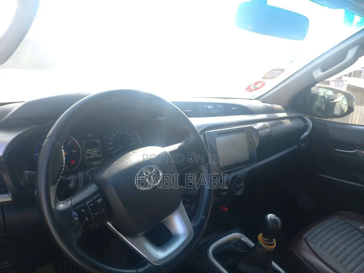 Toyota Hilux 2016 Gray