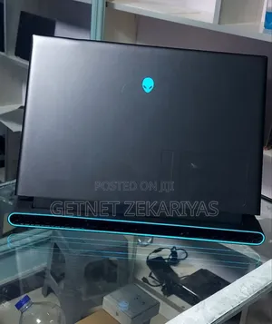 New Laptop Alienware M17x R2 32GB AMD Ryzen 9 SSD 1T