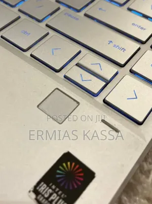 New Laptop HP Spectre X360 13 8GB Intel Core I5 SSD 512GB