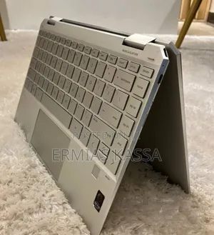 New Laptop HP Spectre X360 13 8GB Intel Core I5 SSD 512GB