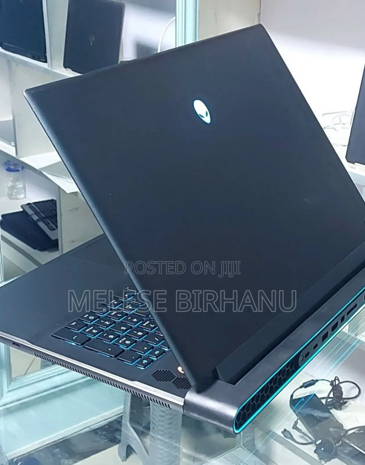 New Laptop Alienware M17x R2 32GB AMD Ryzen 9 SSD 1T