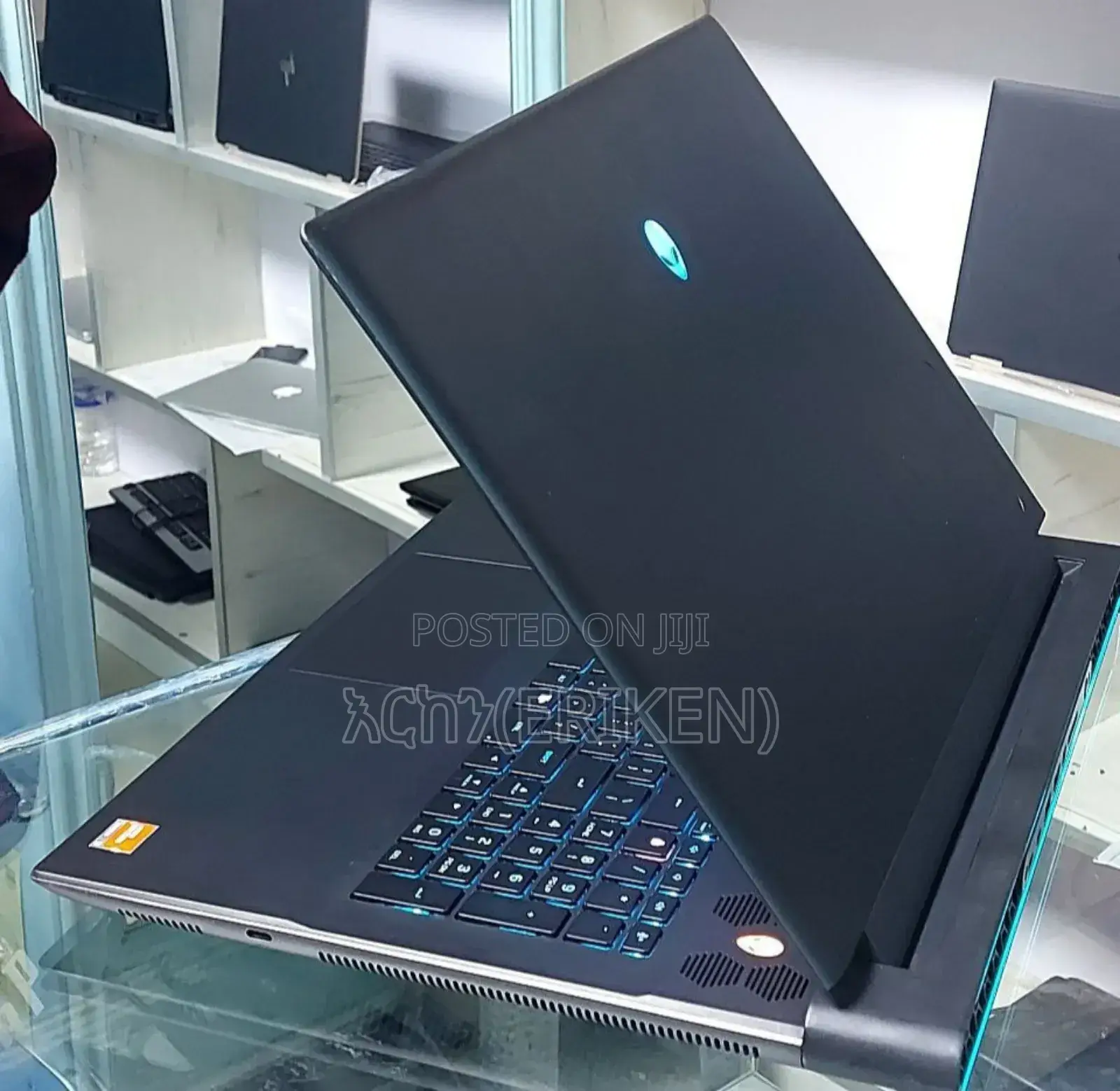 New Laptop Alienware M17x R2 32GB AMD Ryzen 9 SSD 1T