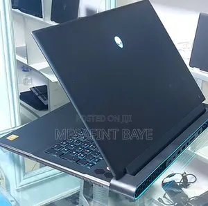 New Laptop Alienware M17x R2 32GB AMD Ryzen 9 SSD 1T