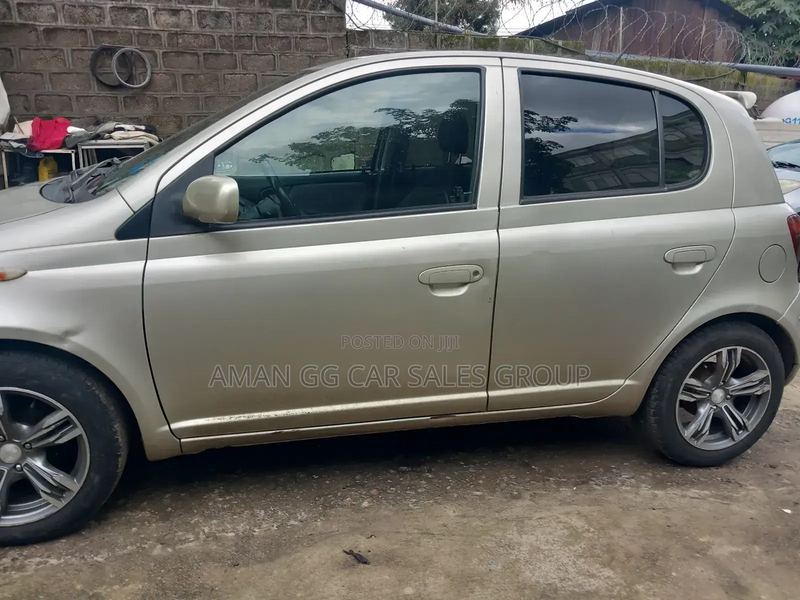 Toyota Vitz 2004 Gray