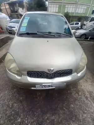 Toyota Vitz 2004 Gray