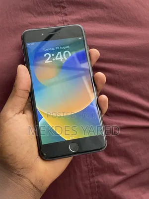 New Apple iPhone 8 Plus 64 GB Black