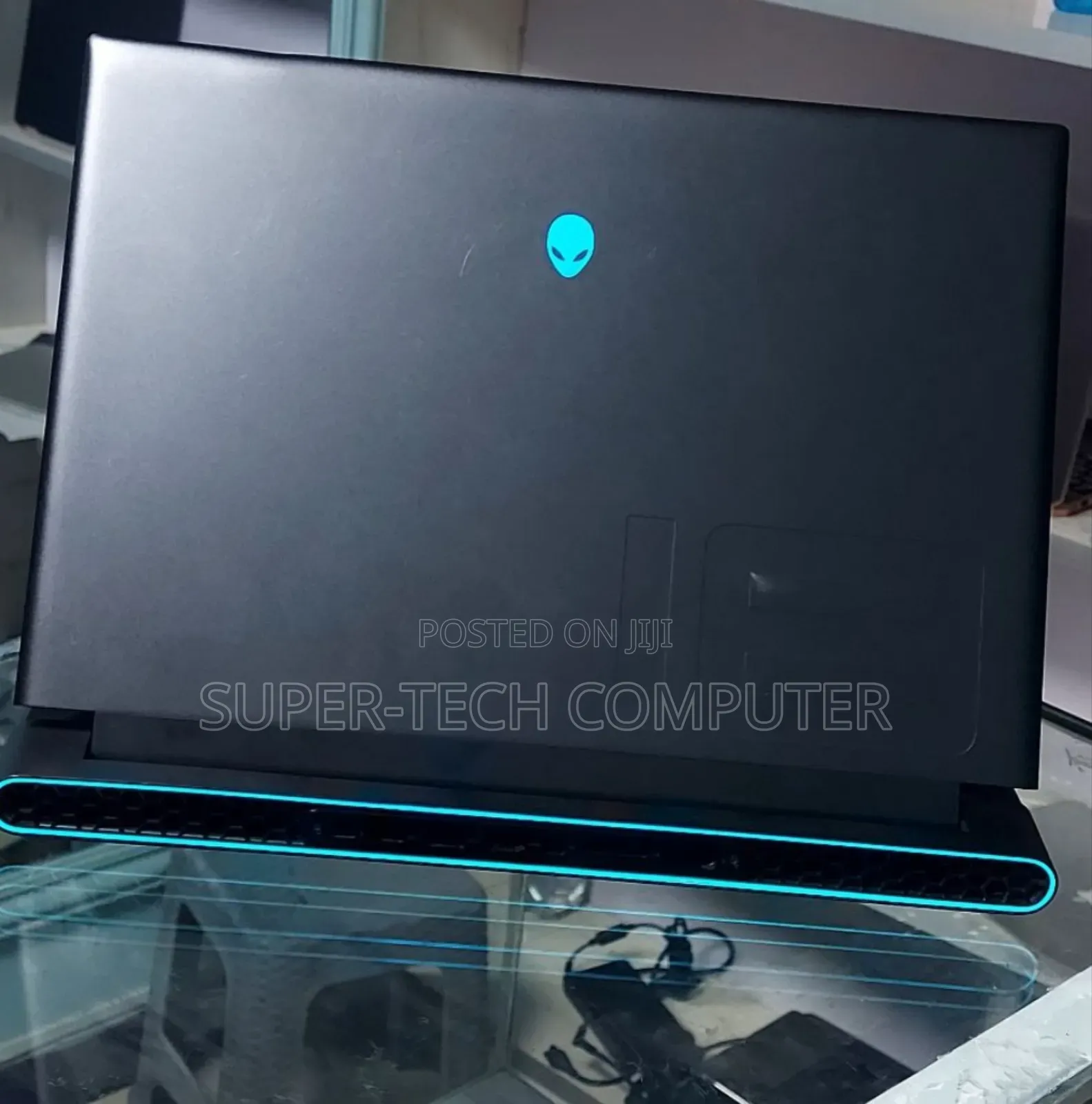 New Laptop Alienware M17x R2 32GB AMD Ryzen 9 SSD 1T
