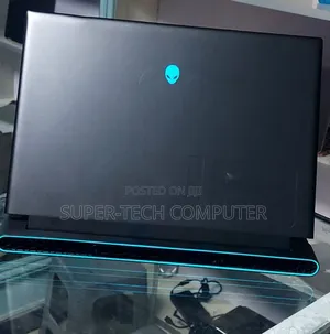 New Laptop Alienware M17x R2 32GB AMD Ryzen 9 SSD 1T