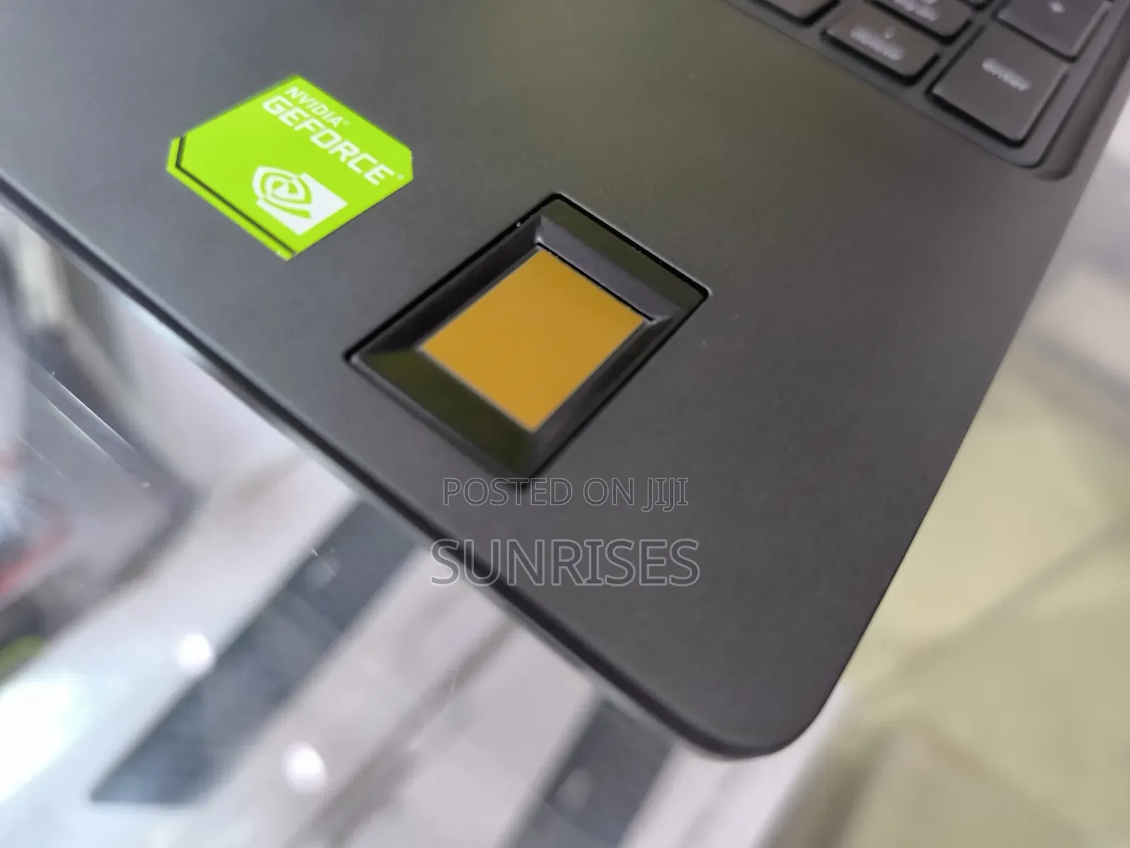 New Laptop Dell Precision 15 7550 16GB Intel Core I7 SSD 512GB