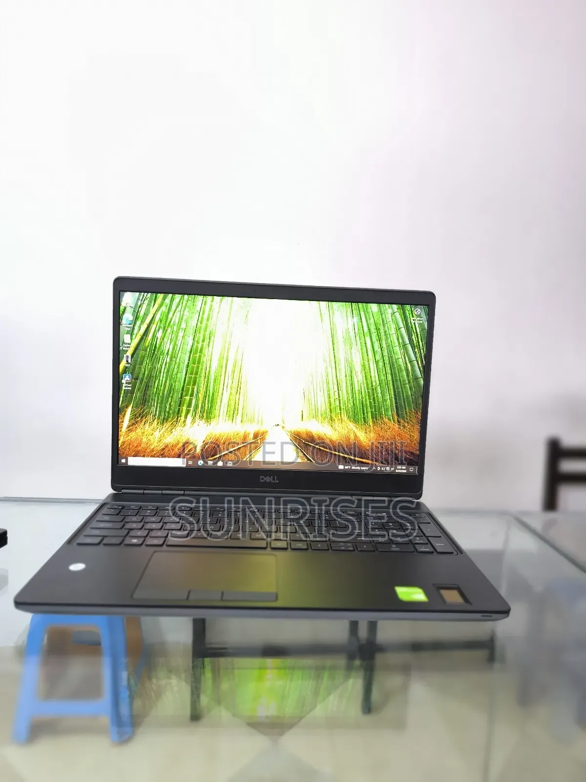 New Laptop Dell Precision 15 7550 16GB Intel Core I7 SSD 512GB