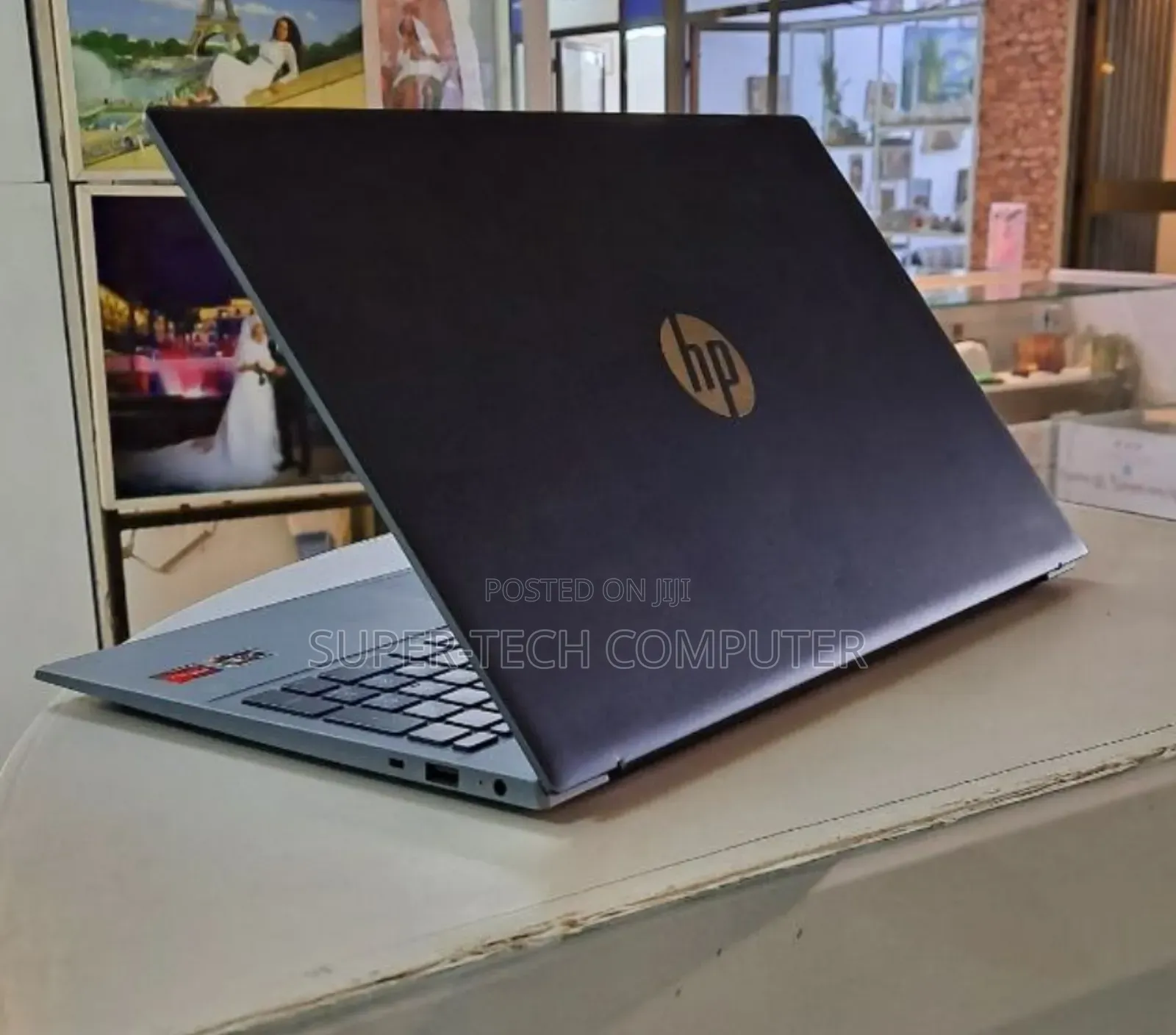 New Laptop HP Pavilion 11 8GB AMD Ryzen 5 SSD 512GB