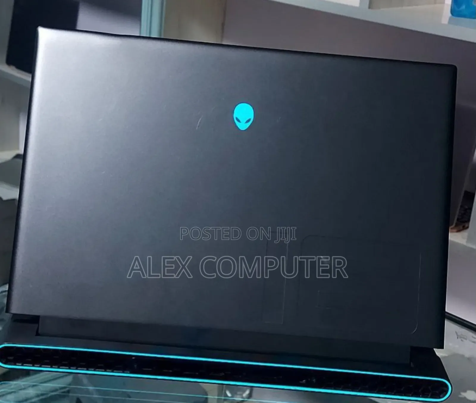 New Laptop Alienware M17x R2 32GB AMD Ryzen 9 SSD 1T