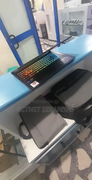 New Laptop MSI Katana 15 16GB Intel Core I7 SSD 1T