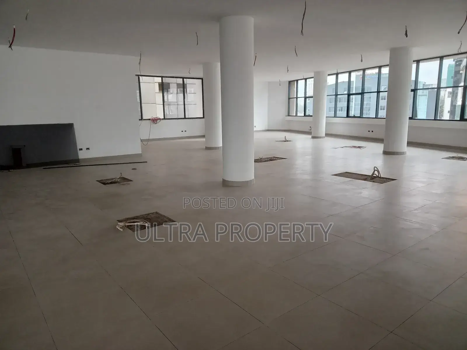 220 SQM Office for Rent