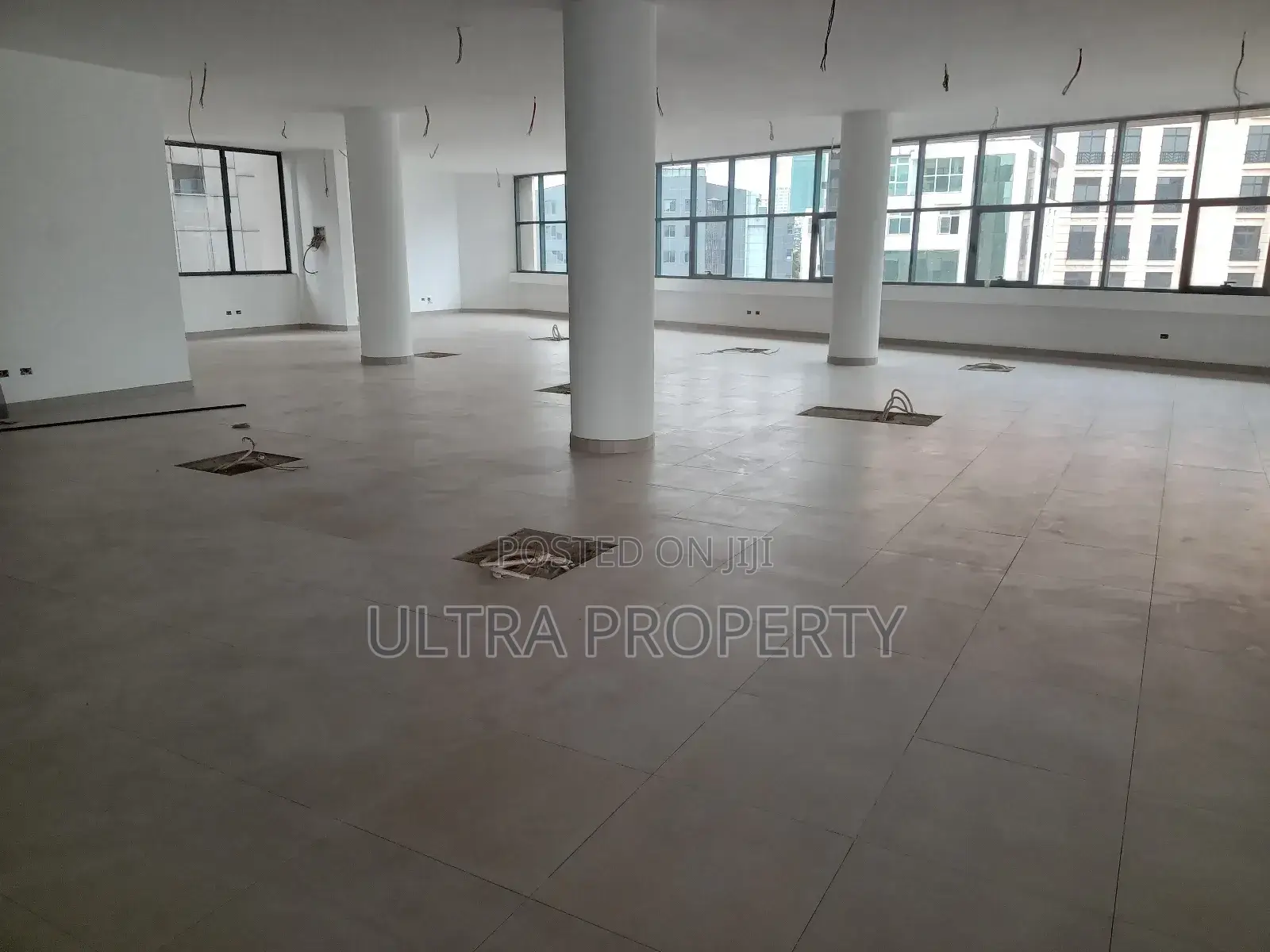 220 SQM Office for Rent