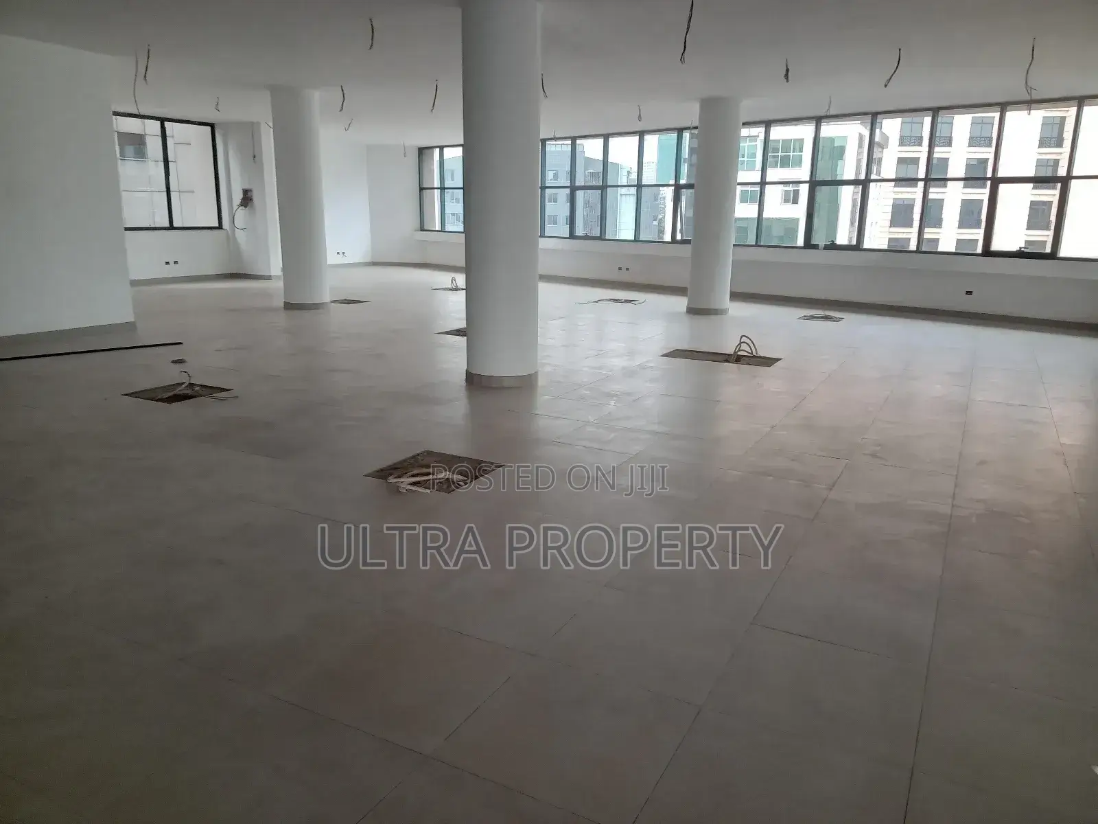 220 SQM Office for Rent