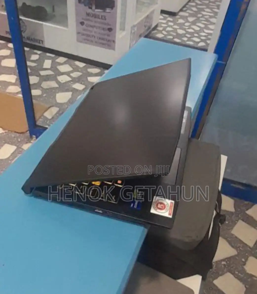 New Laptop MSI Katana 15 16GB Intel Core I7 SSD 1T