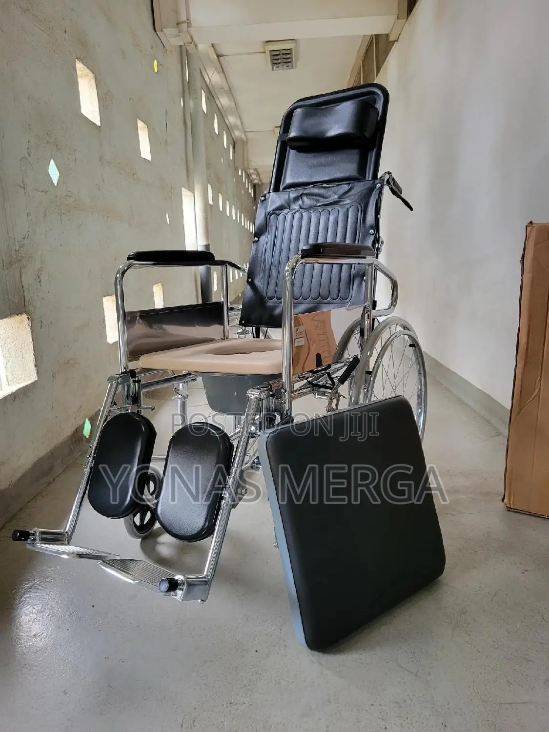 Lightweight&User-friendly Wheelchair/Lot-purpose Toiletchair