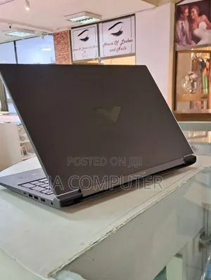 New Laptop HP Victus 16 16GB Intel Core I7 SSD 512GB