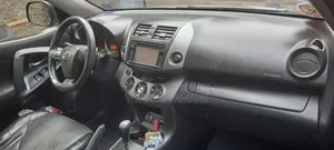 Toyota RAV4 2012 Gold