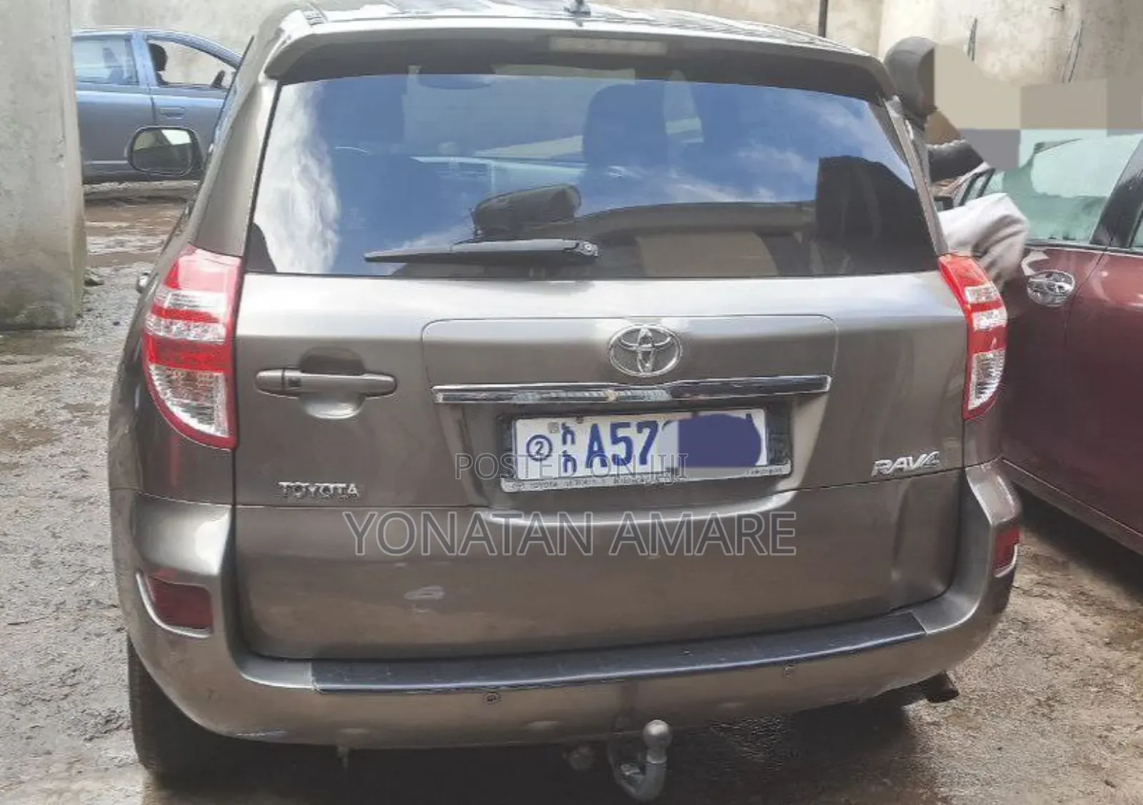 Toyota RAV4 2012 Gold