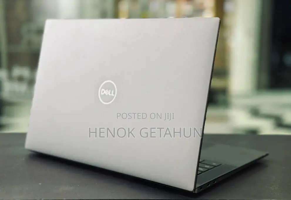 New Laptop Dell Precision 15 3520 32GB Intel Core I7 SSD 512GB