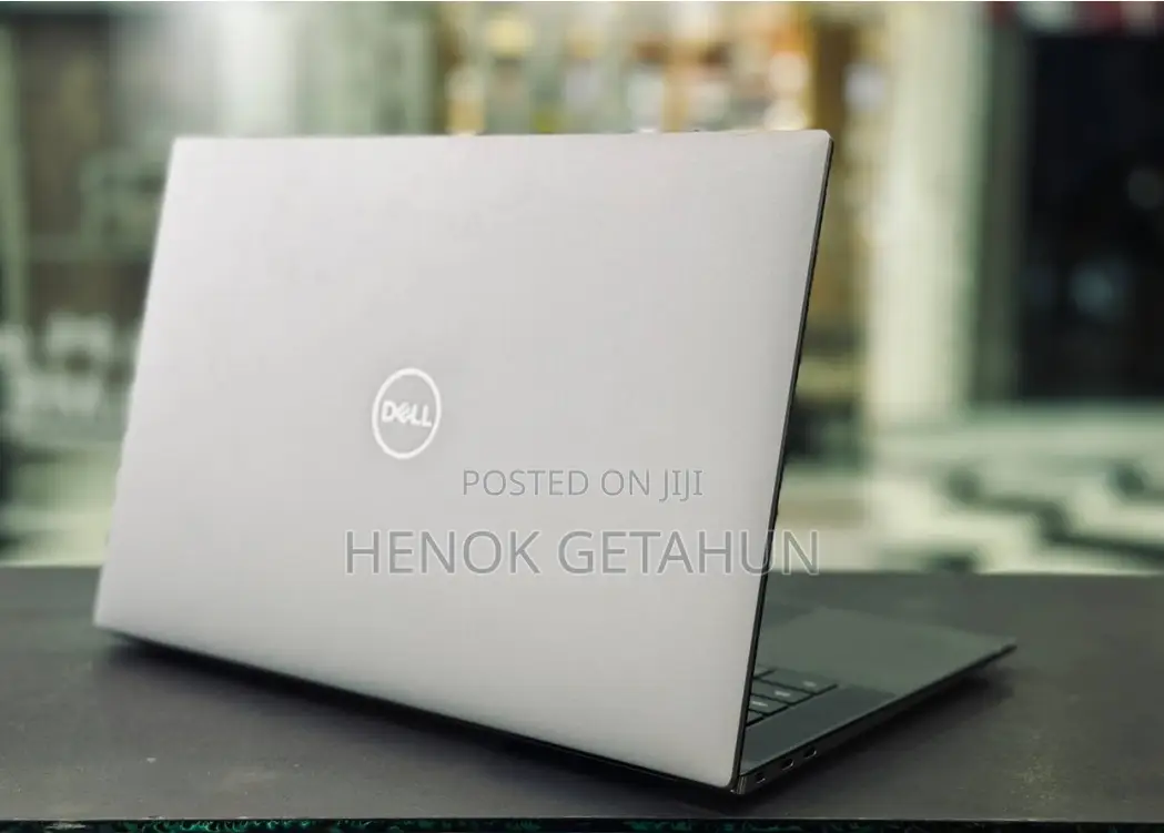 New Laptop Dell Precision 15 3520 32GB Intel Core I7 SSD 512GB