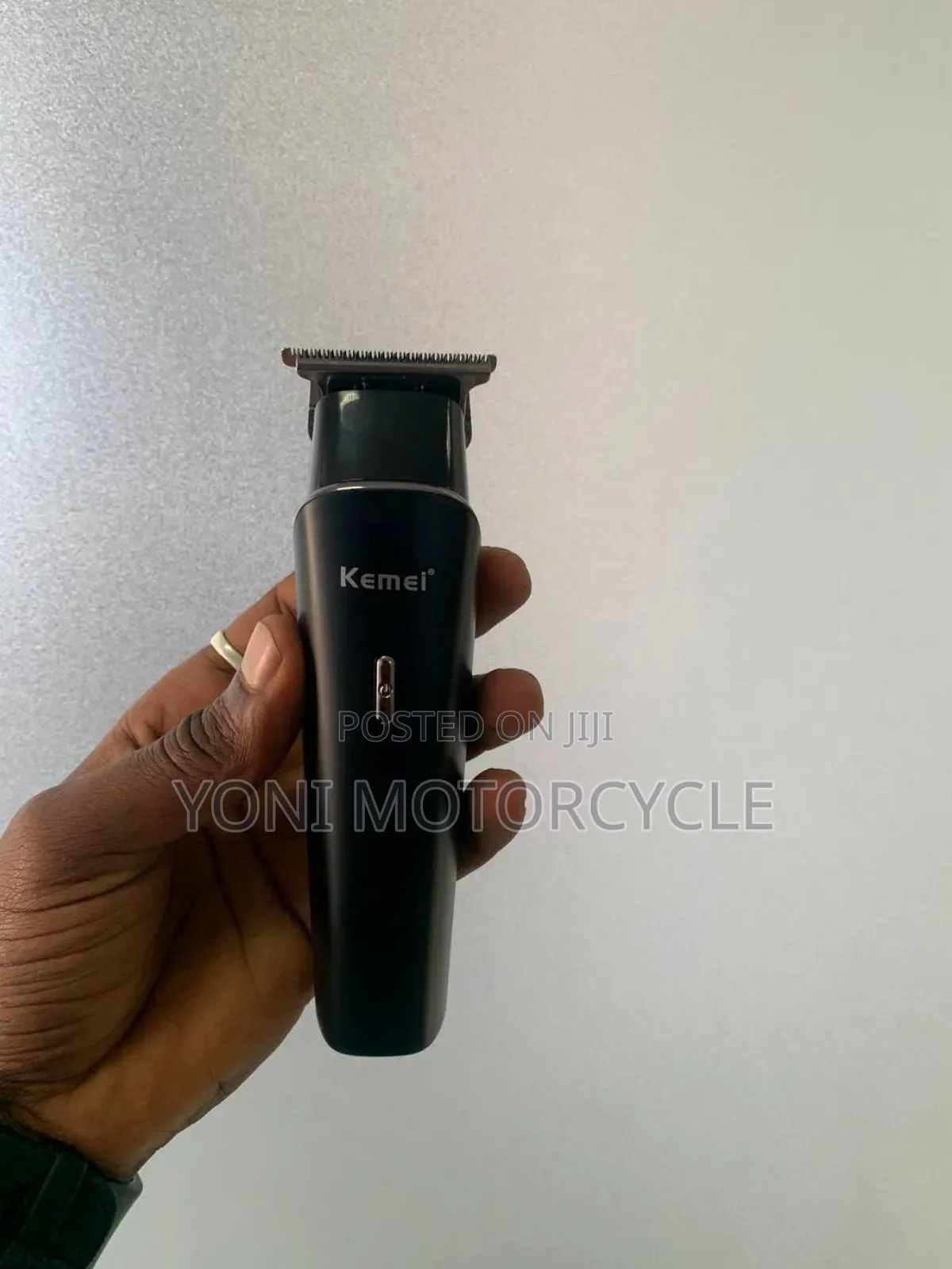 በቻርጅ የሚሰራ ኬሚ የቅርፅ ማሽን