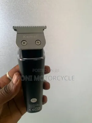 በቻርጅ የሚሰራ ኬሚ የቅርፅ ማሽን