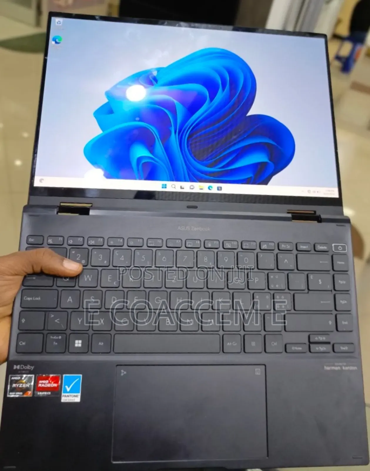 New Laptop Asus 16GB AMD Ryzen 7 SSD 1T