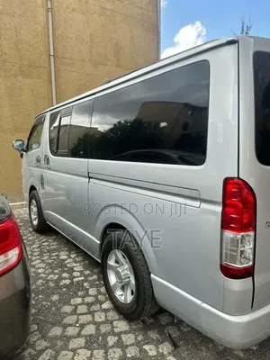 Toyota HiAce 2007 Silver
