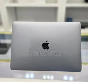 New Laptop Apple MacBook Pro 2020 M1 8GB Apple M1 SSD 256GB