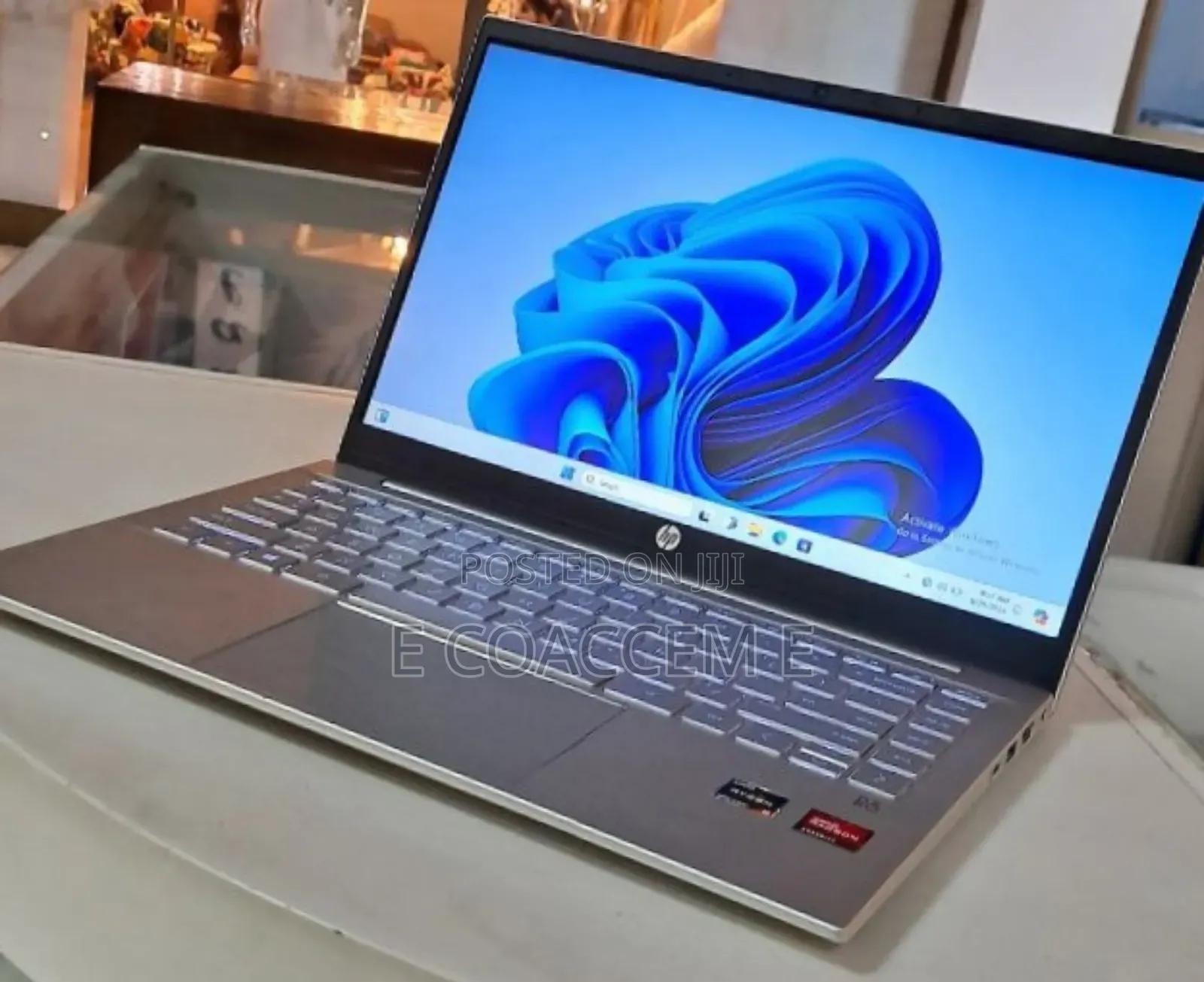 New Laptop HP 16GB AMD Ryzen 5 SSD 512GB