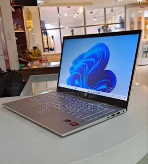 New Laptop HP Pavilion 15 16GB AMD Ryzen 5 SSD 512GB