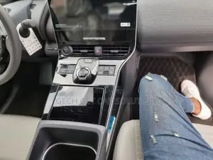 Toyota bZ4X 2023 Gold