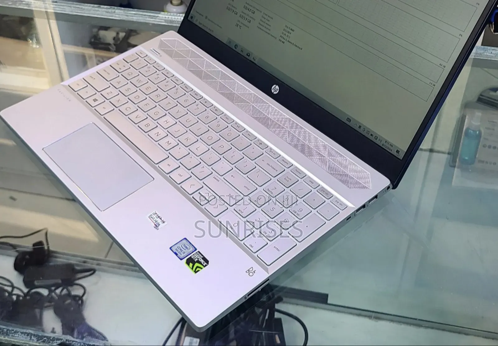 New Laptop HP Pavilion 15 8GB Intel Core I7 SSD 512GB